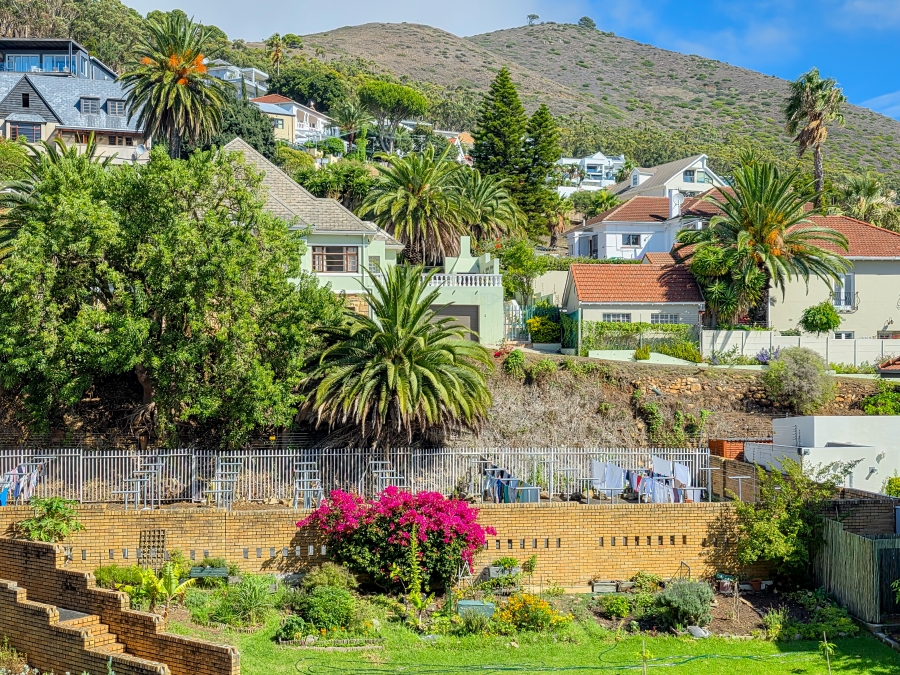 2 Bedroom Property for Sale in Green Point Western Cape